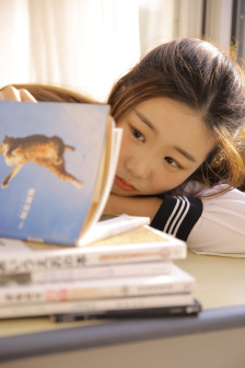 隔壁女孩